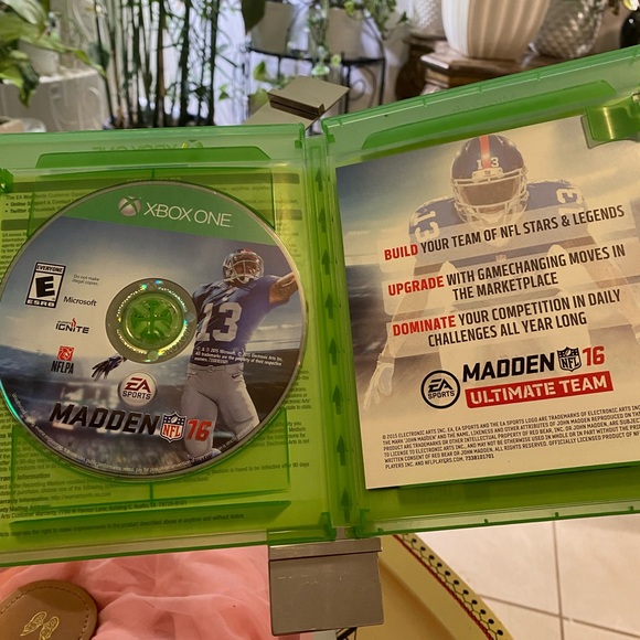 MICROSOFT XBOX ONE WIRELESS 2 CONTROLLERS
& MADDEN XBOX ONE GAME - Picture 4 of 7